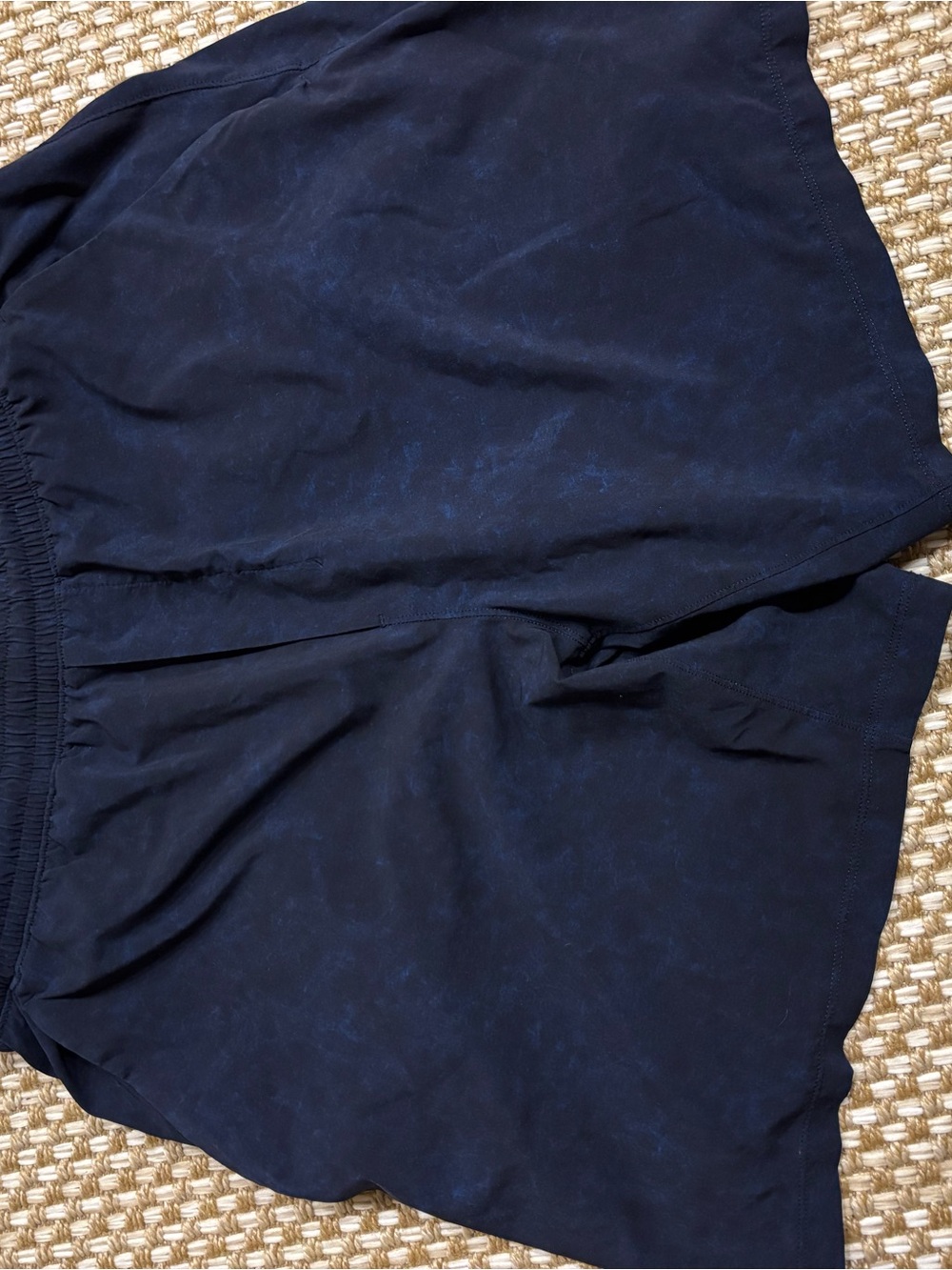 Lulu men’s shorts - Picture 2 of 5
